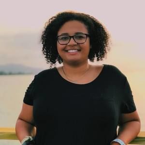 Meet your Posher, Maya